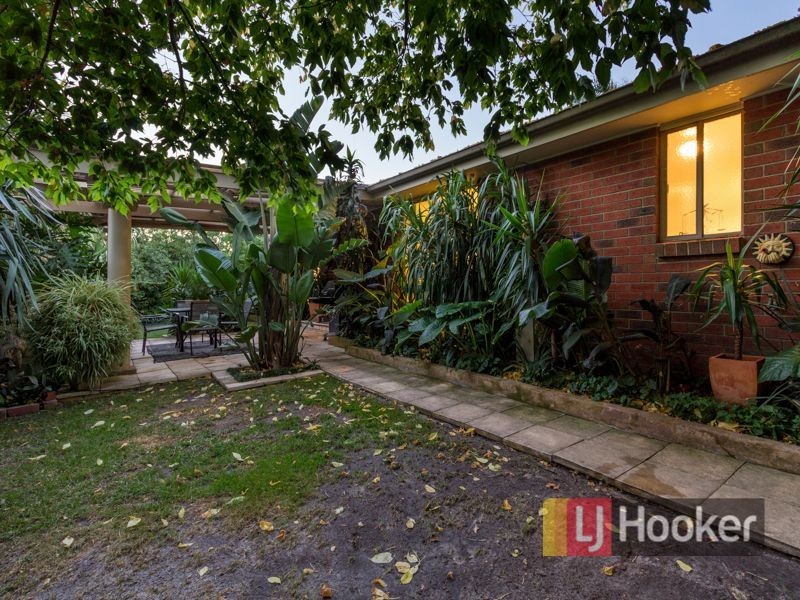 4 Aquamarine Court, Hampton Park VIC 3976