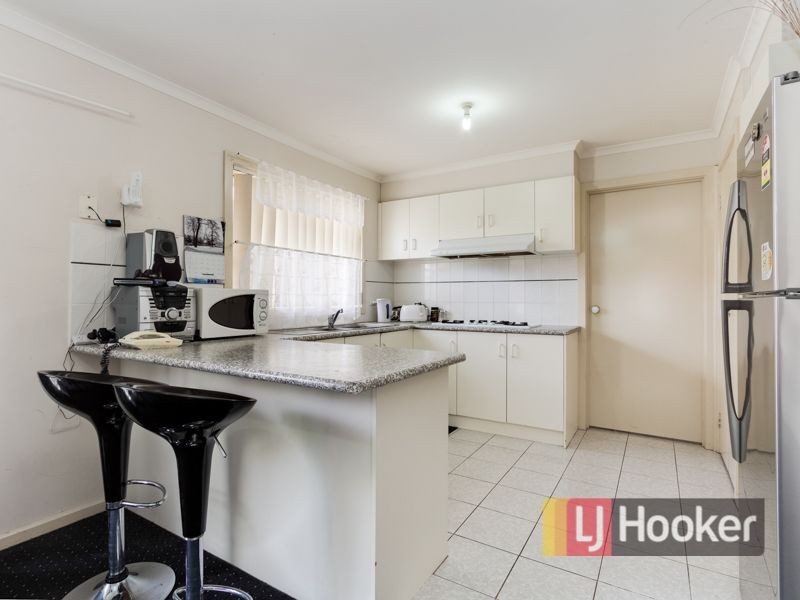 13 England Walk, Narre Warren South VIC 3805