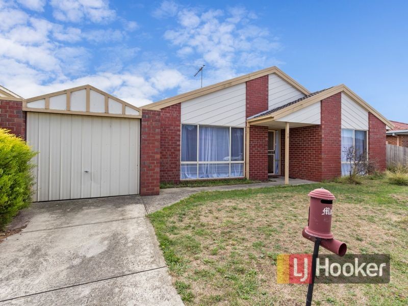 13 England Walk, Narre Warren South VIC 3805