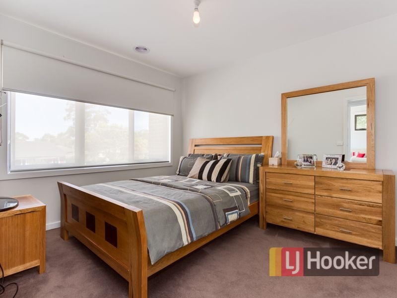 1/13 Oak Avenue, Doveton VIC 3177