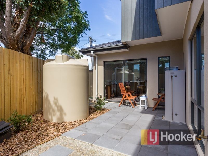 1/13 Oak Avenue, Doveton VIC 3177