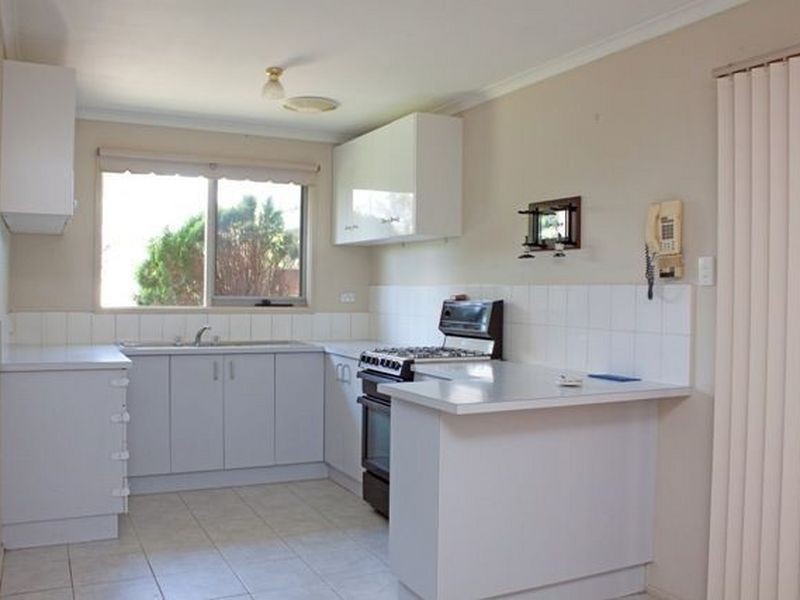 49 Michelle Drive, Hampton Park VIC 3976