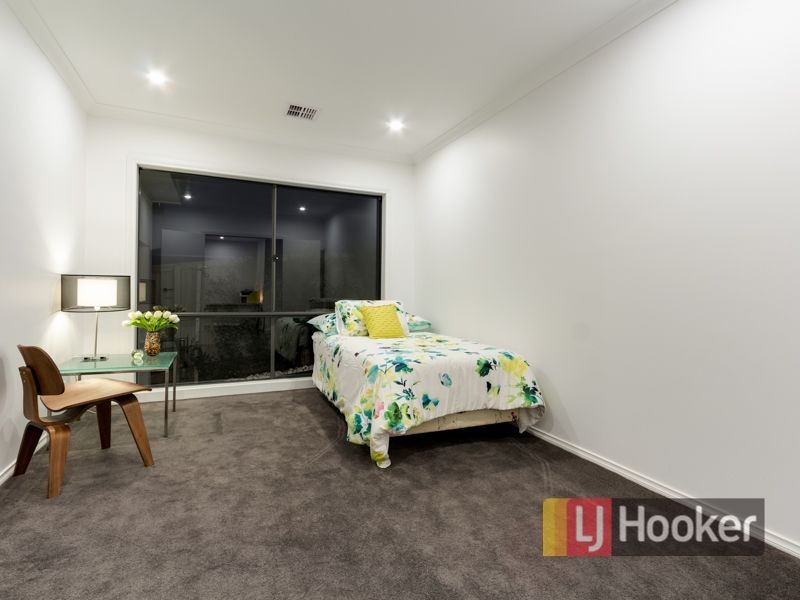 28 Bushlark Drive, Berwick VIC 3806
