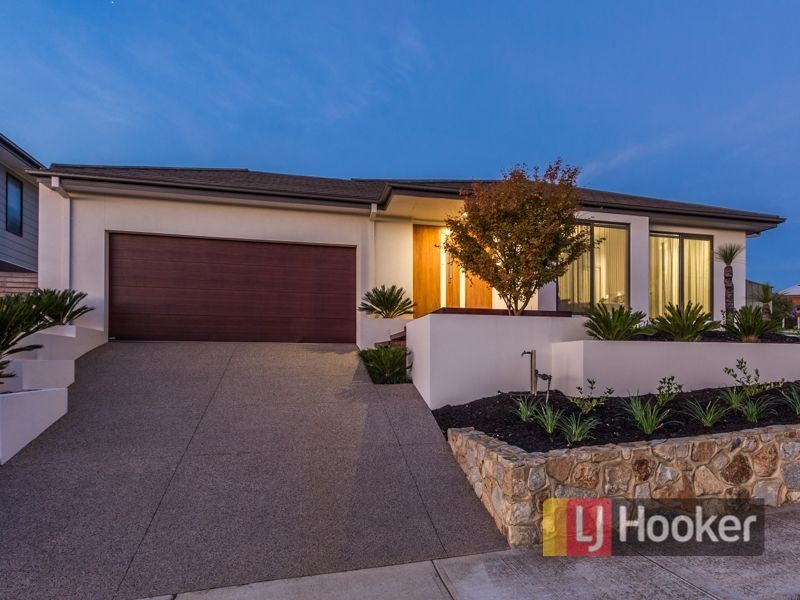 28 Bushlark Drive, Berwick VIC 3806