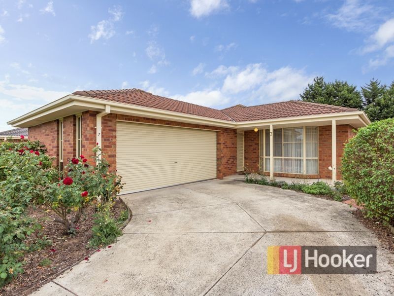 7 Pauline Court, Hallam VIC 3803