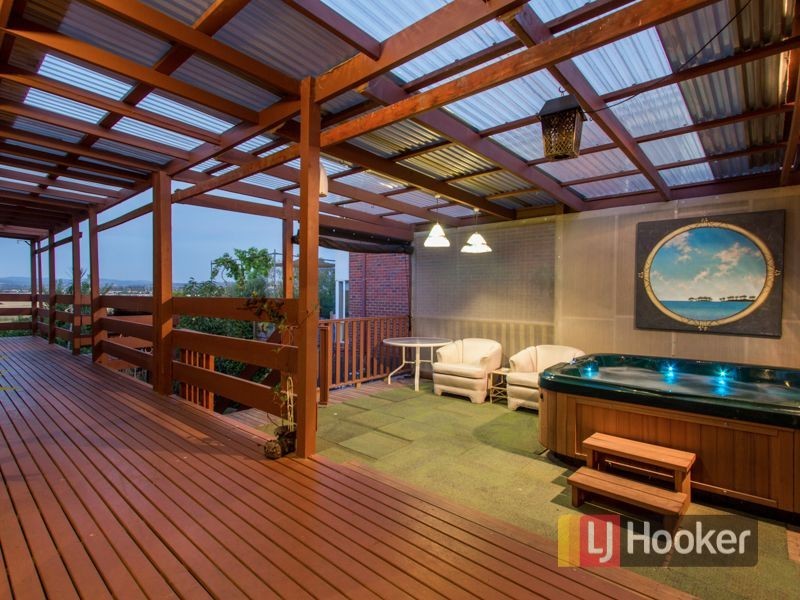 52 Justin Circuit, Hampton Park VIC 3976