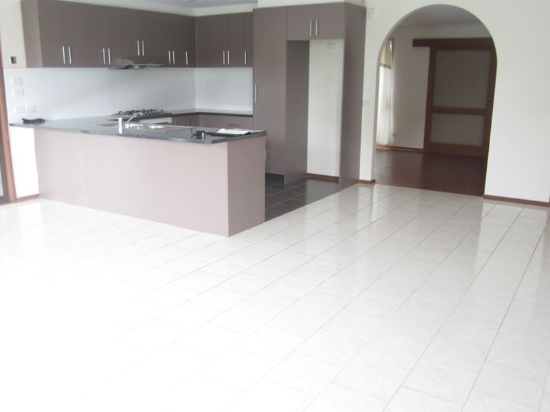 123 Hallam Road, Hampton Park VIC 3976