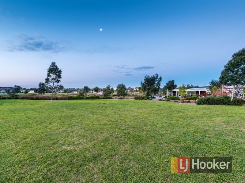 56 Pine Park Drive, Wollert VIC 3750
