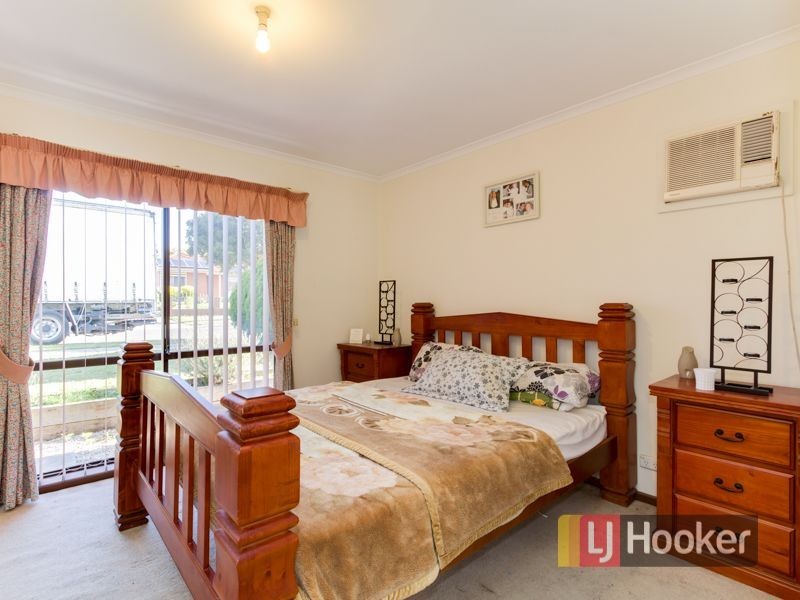 41 Edeys Run, Hampton Park VIC 3976