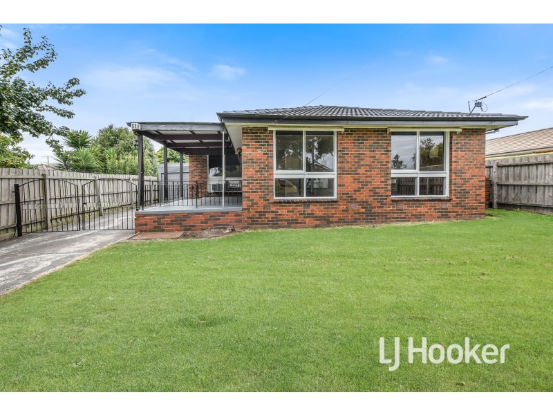 26 McLaren Drive, Cranbourne VIC 3977