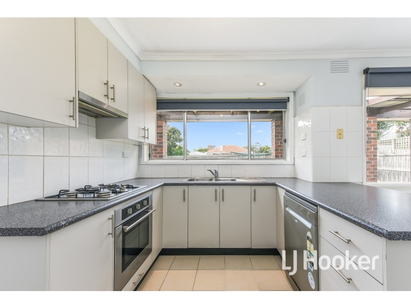 26 McLaren Drive, Cranbourne VIC 3977