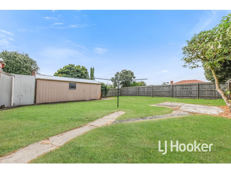 26 McLaren Drive, Cranbourne VIC 3977