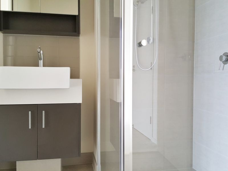 802/80 Cheltenham Road, Dandenong VIC 3175