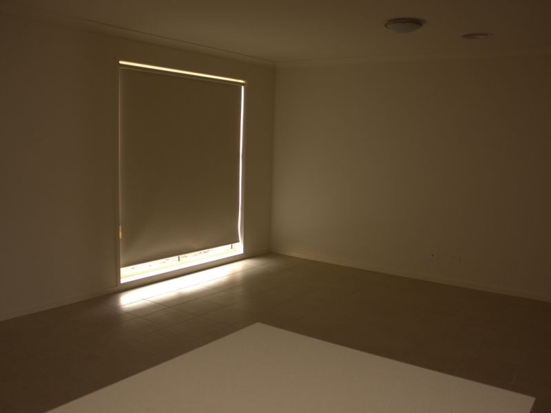 7 Rankin Close, Lynbrook VIC 3975