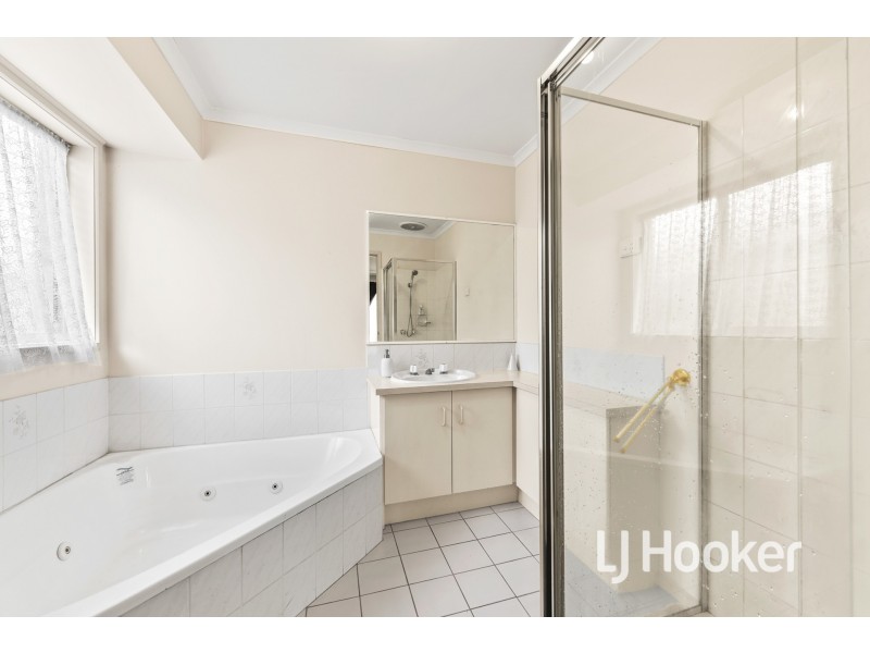 3 Sunrise Court, Hampton Park VIC 3976