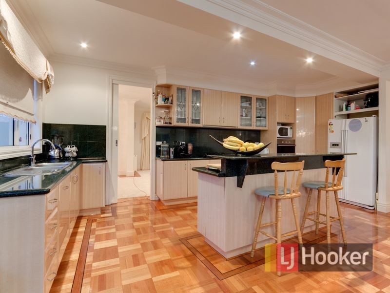 91 Crawley Road, Narre Warren North VIC 3804