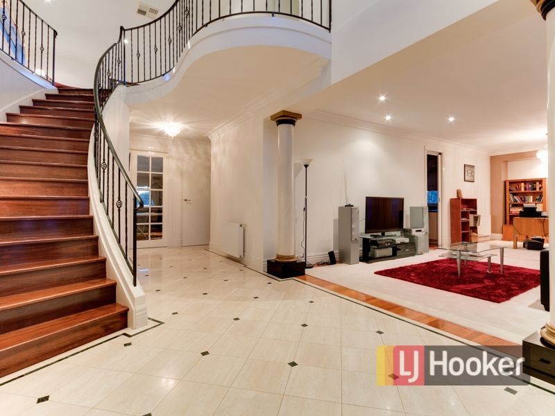 91 Crawley Road, Narre Warren North VIC 3804