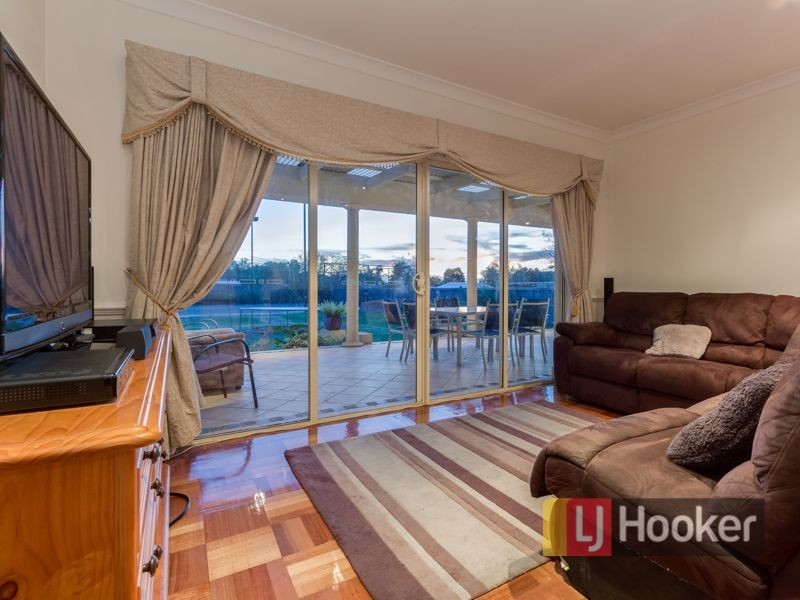 91 Crawley Road, Narre Warren North VIC 3804