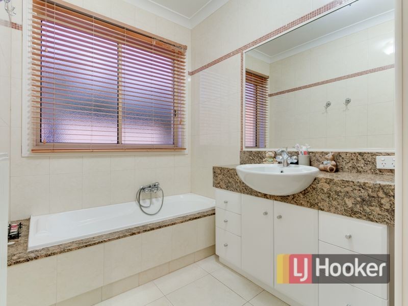 91 Crawley Road, Narre Warren North VIC 3804