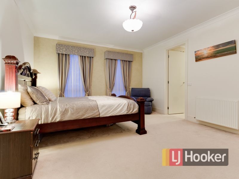 91 Crawley Road, Narre Warren North VIC 3804
