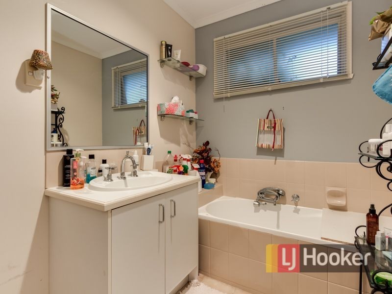 26 Insignia Crescent, Berwick VIC 3806