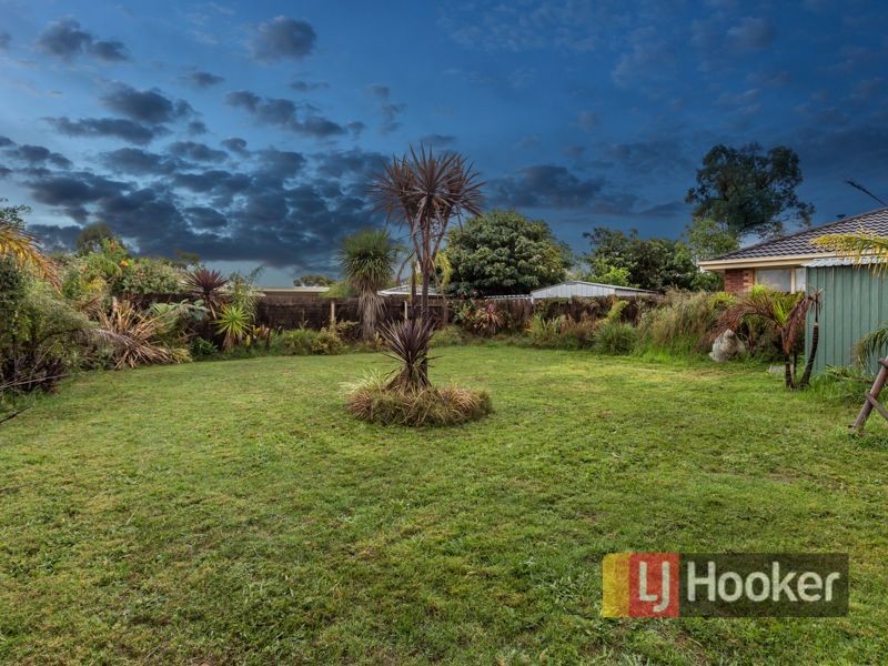 26 Insignia Crescent, Berwick VIC 3806