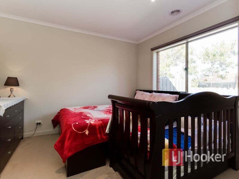 2/78 Warana Drive, Hampton Park VIC 3976