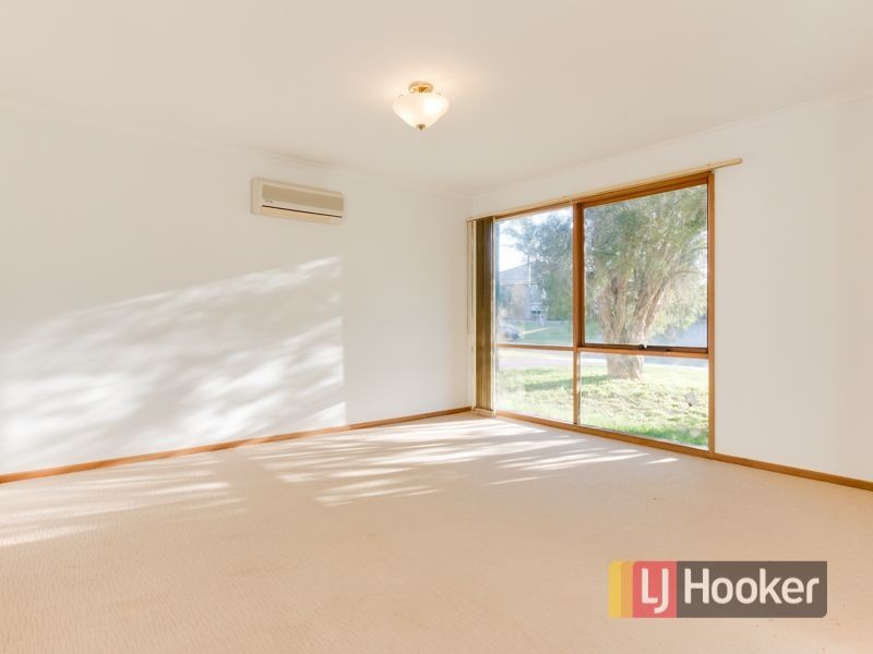 8 Mayruck Rise, Hampton Park VIC 3976