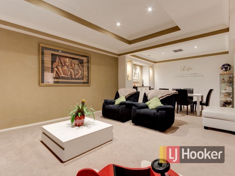 10 Cobalt Court, Pakenham VIC 3810