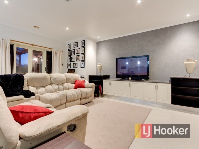 10 Cobalt Court, Pakenham VIC 3810