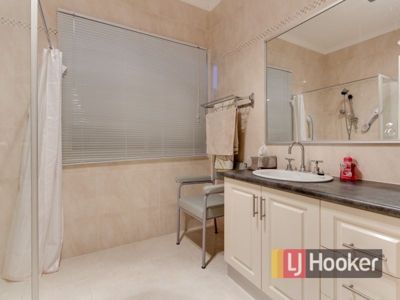 10 Cobalt Court, Pakenham VIC 3810