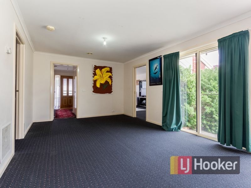 13 England Walk, Narre Warren South VIC 3805