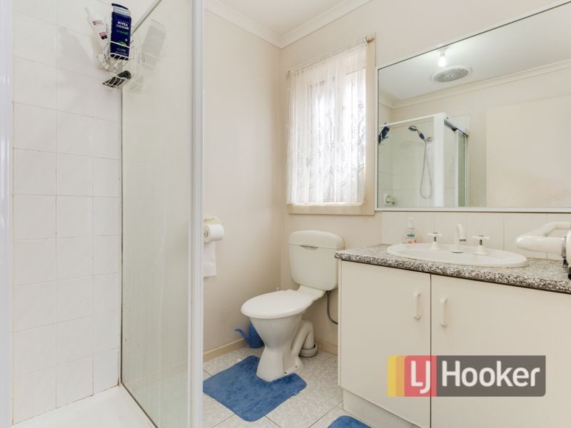 13 England Walk, Narre Warren South VIC 3805