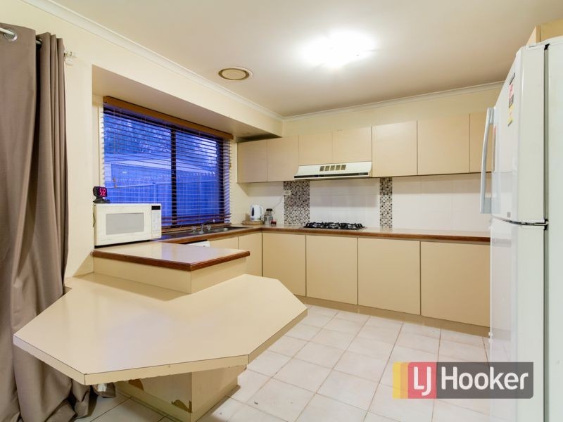 53 Pound Road, Hampton Park VIC 3976