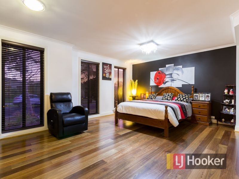 6 Sugarbush Drive, Lynbrook VIC 3975