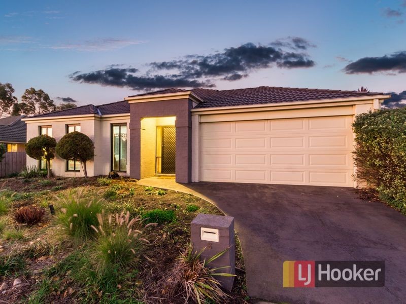 6 Sugarbush Drive, Lynbrook VIC 3975