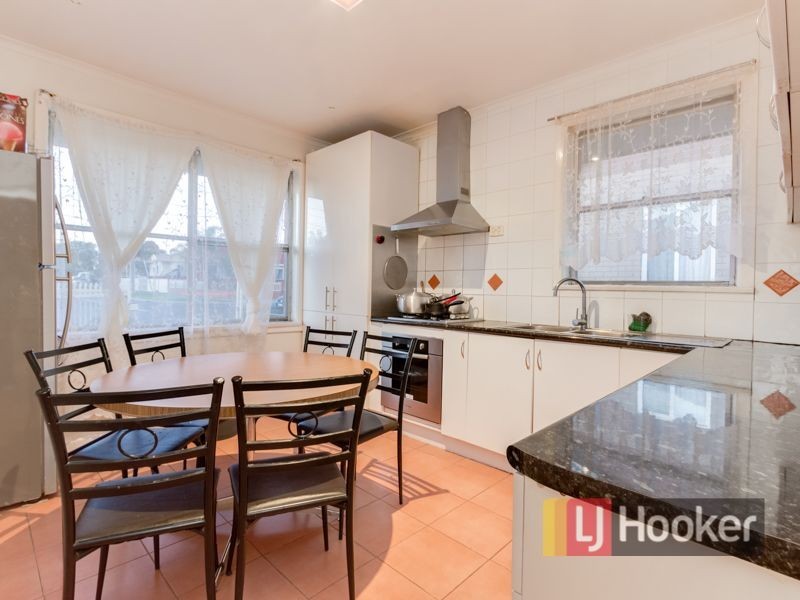 19 Photinia Street, Doveton VIC 3177