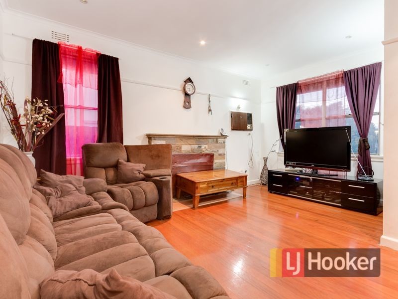 19 Photinia Street, Doveton VIC 3177