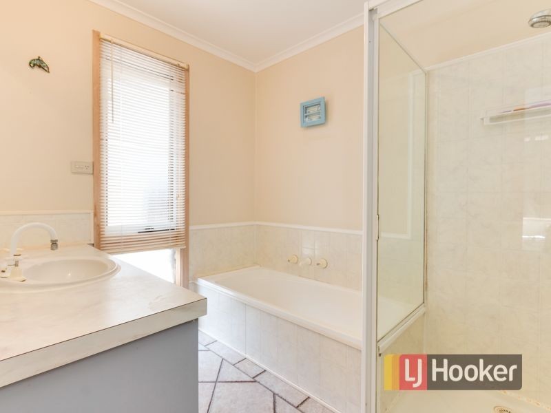 3 Beckington Crescent, Hampton Park VIC 3976