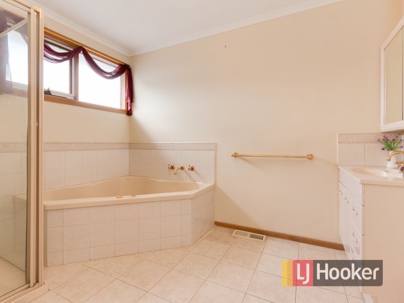 3 Beckington Crescent, Hampton Park VIC 3976