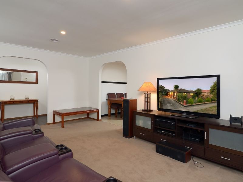 1/57 Warana Drive, Hampton Park VIC 3976