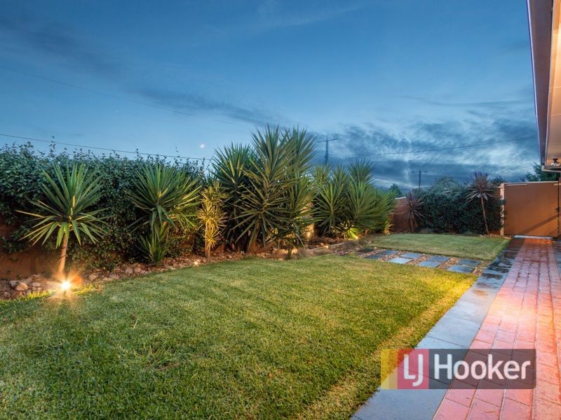 1/127 Warana Drive, Hampton Park VIC 3976