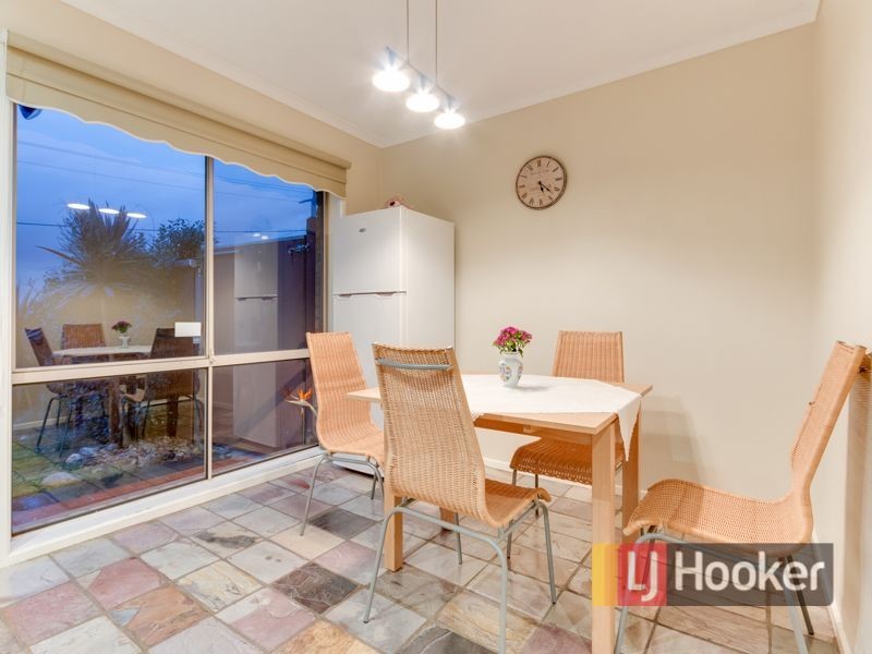 1/127 Warana Drive, Hampton Park VIC 3976