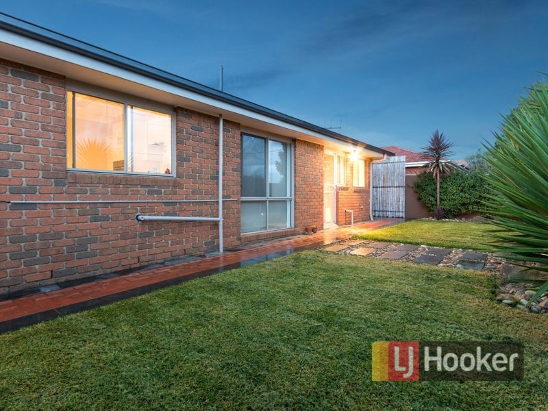 1/127 Warana Drive, Hampton Park VIC 3976
