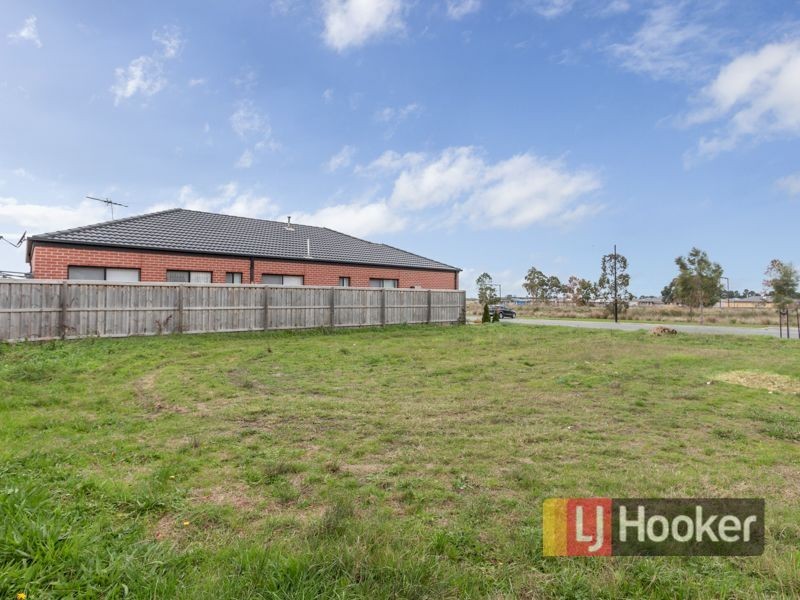 3 Rush Lily Drive, Officer VIC 3809