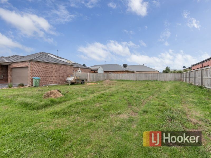 3 Rush Lily Drive, Officer VIC 3809