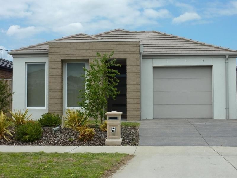 19 Westbury Way, Lyndhurst VIC 3975