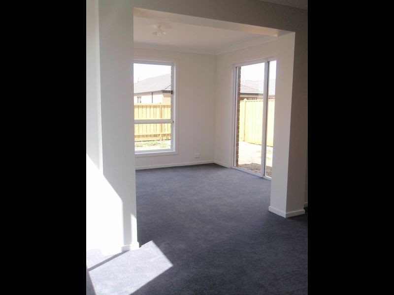 19 Westbury Way, Lyndhurst VIC 3975