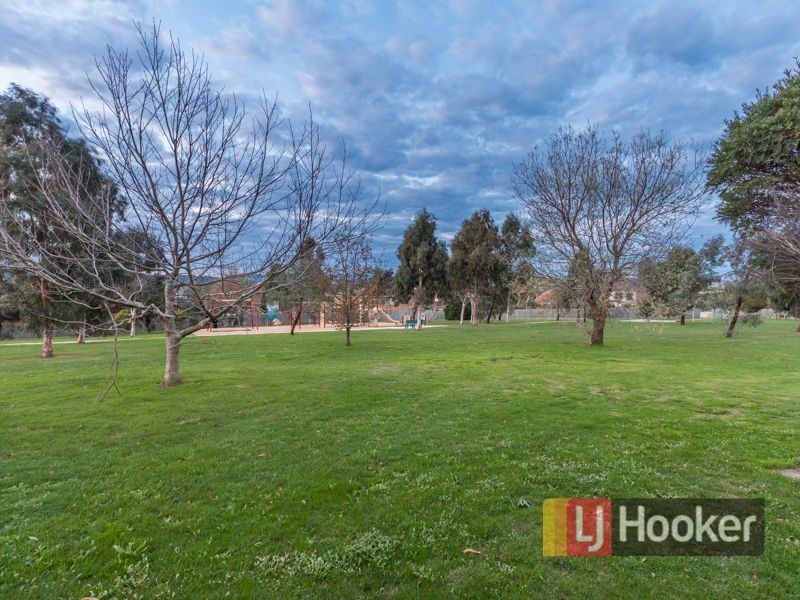 34 Georgette Crescent, Endeavour Hills VIC 3802