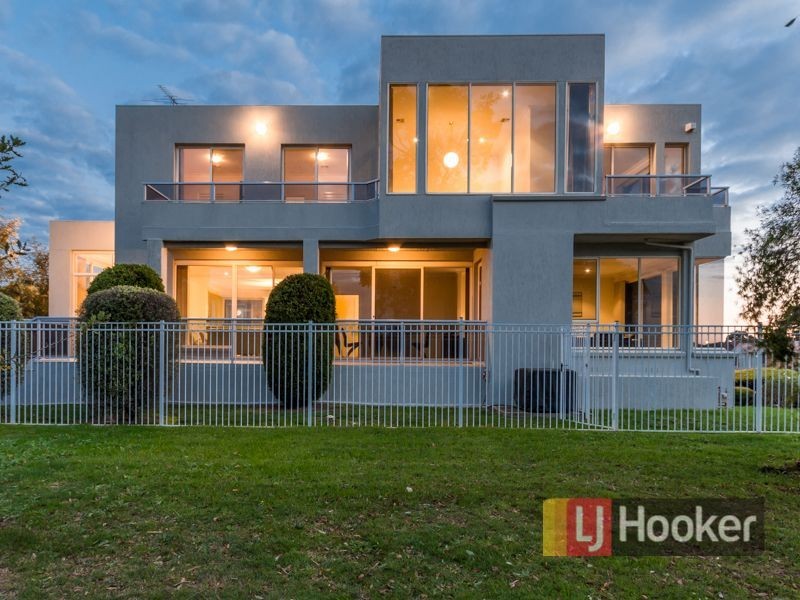 34 Georgette Crescent, Endeavour Hills VIC 3802
